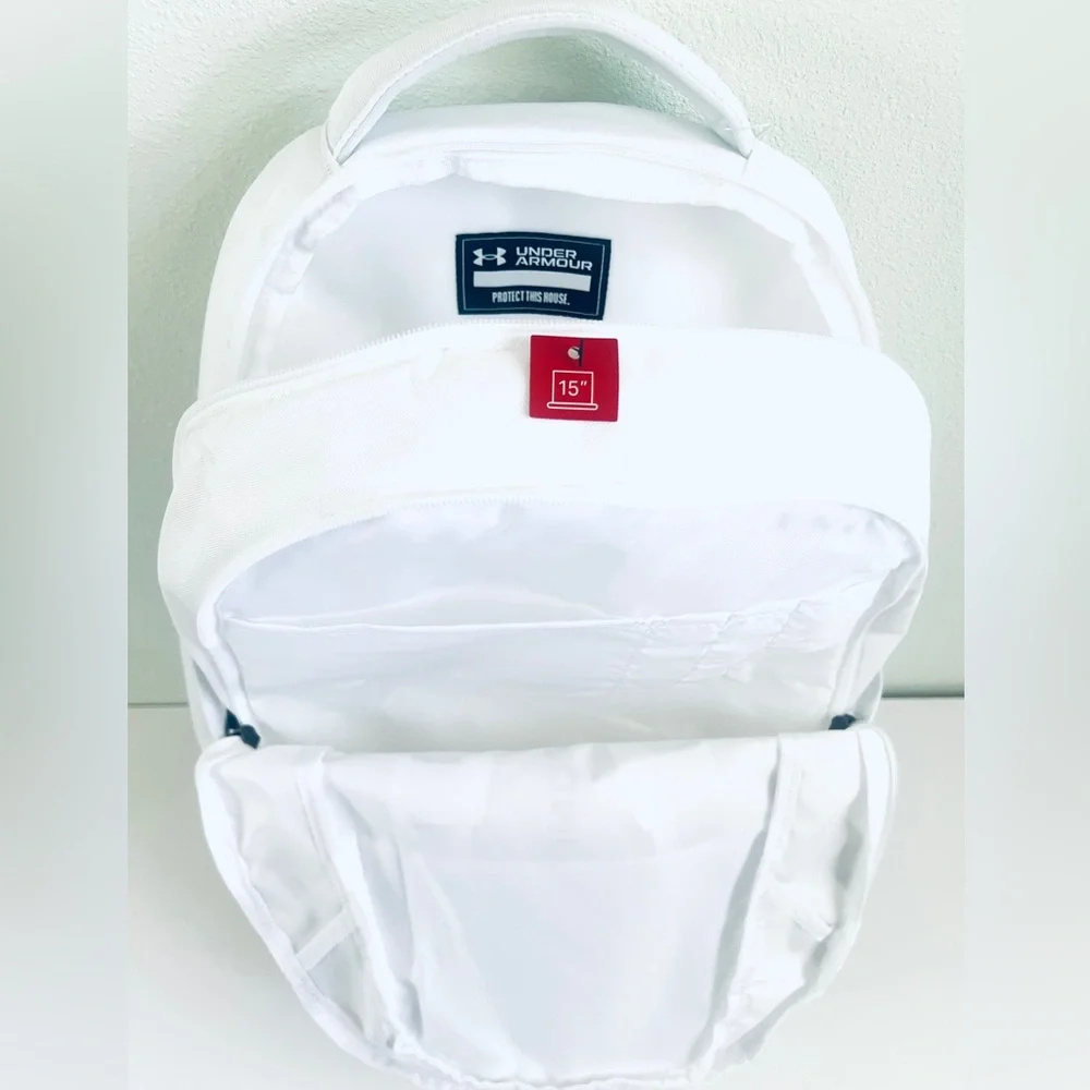 Under Armour dimensions 20”